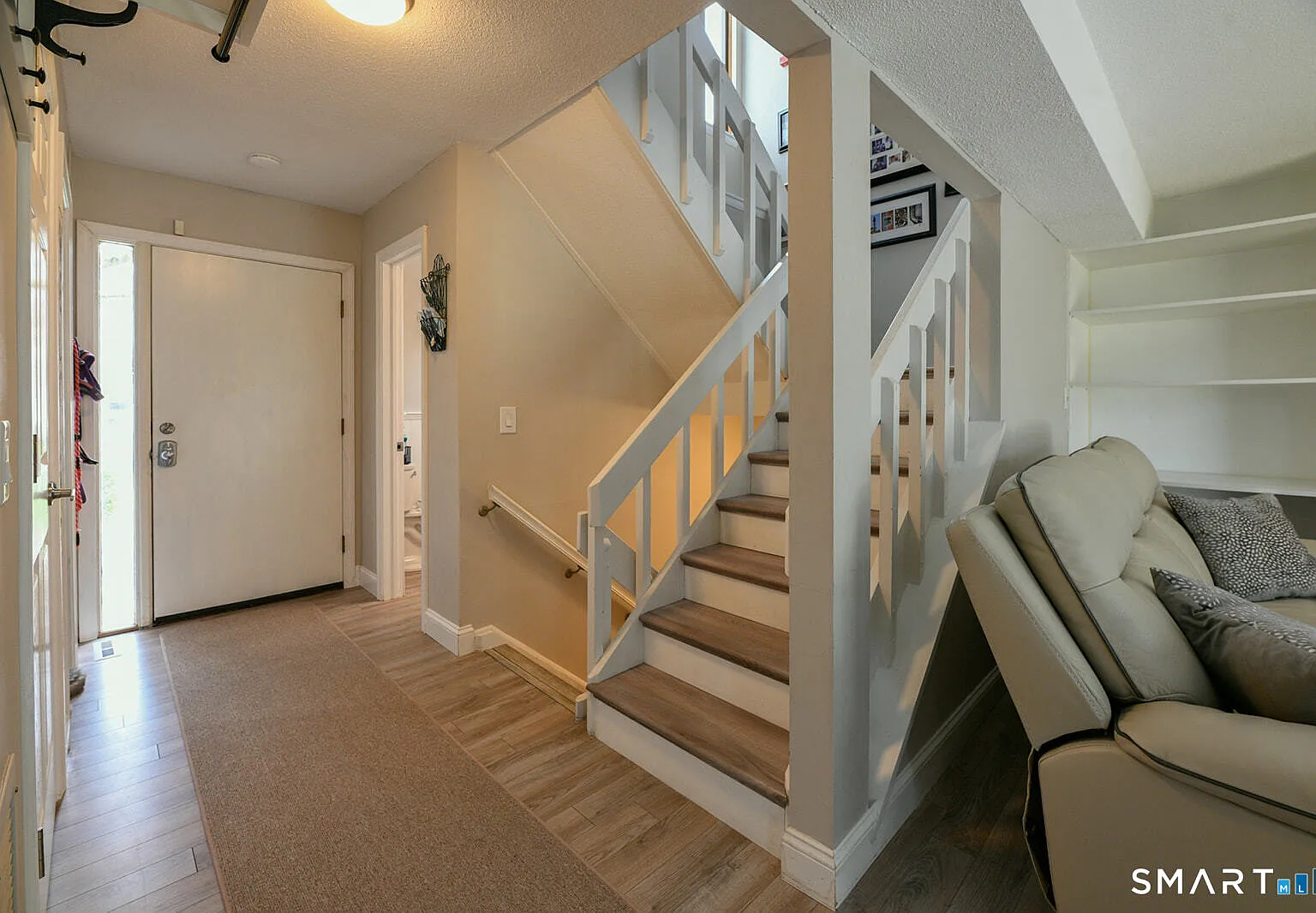 3 bed, 2.5 bath, 2129 sqft, $3,800 — Photo 3