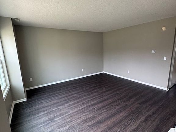 2nd image of 1519 Fieldstone Dr