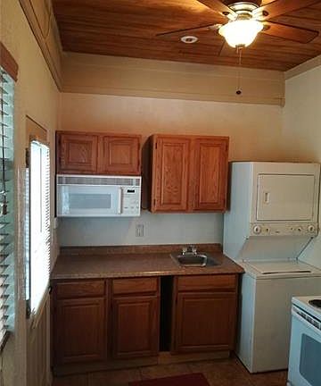 3rd image of 16219 Oxbow Trl #1