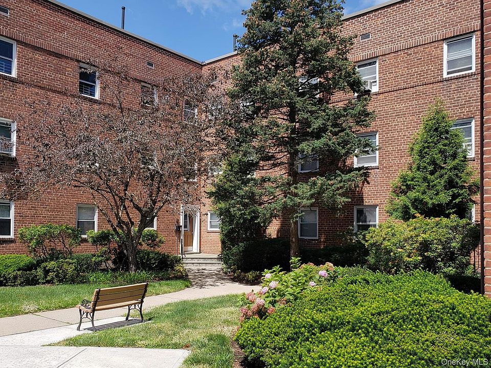 1st image of 330 S Broadway #D9