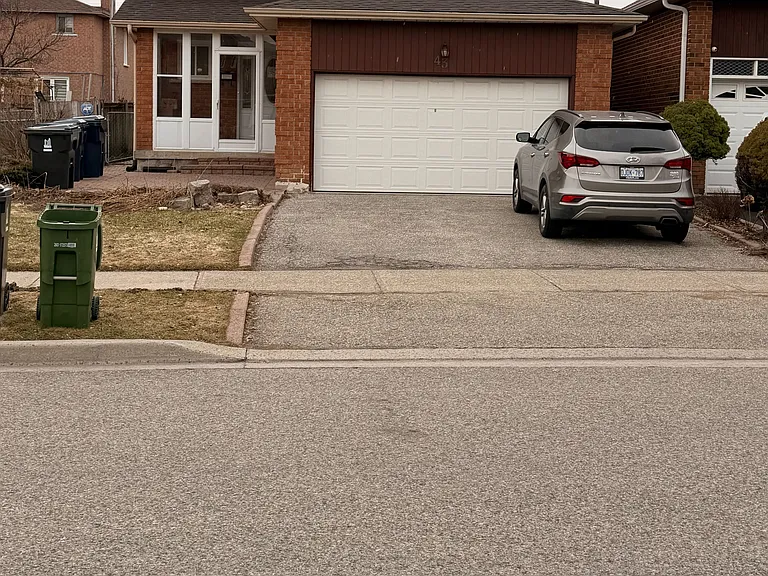 43 Bordeaux Cir #B1 — Photo 3