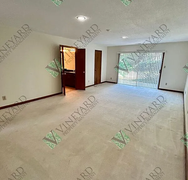 115 Nesbit Ferry Pl — Photo 15