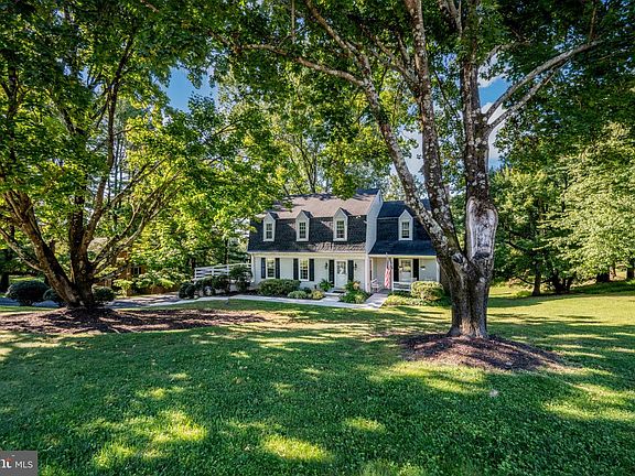 2nd image of 13712 Manda Mill Ln