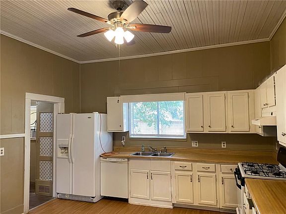 4th image of 337 W Wilson Ave #337