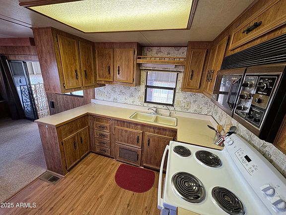 3rd image of 415 E PALO VERDE Lane