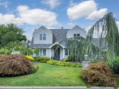 355 Ivy Avenue, Westbury, NY, 11590