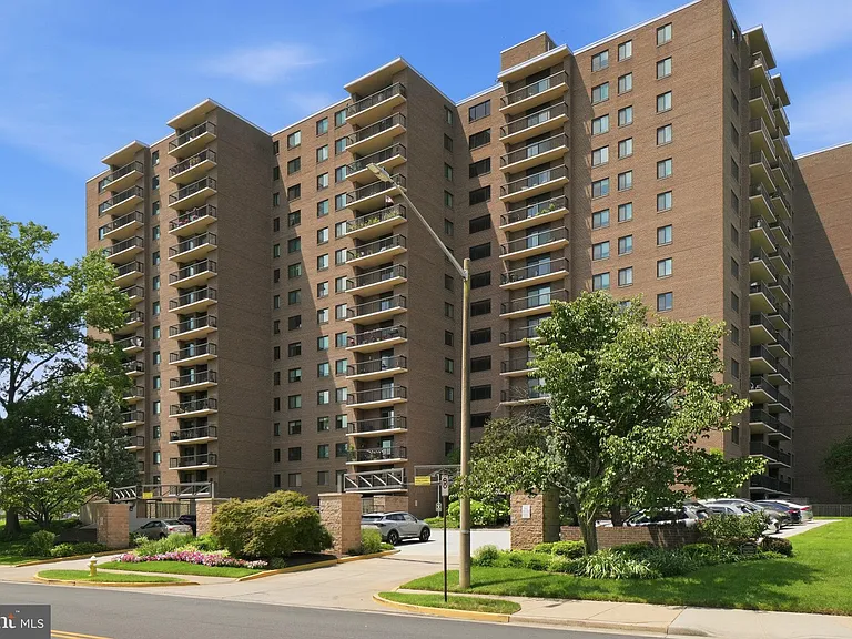200 N Pickett St #1414 — Photo 25