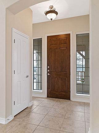 4th image of 22202 Park Summit Cv