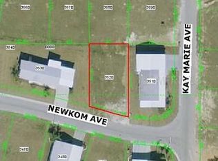 37048 Neukom Ave, Zephyrhills, FL 33541