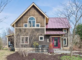 543 Ten Stones Cir, Charlotte, VT 05445