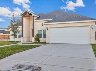 8015 N 48th Ln, McAllen, TX 78504