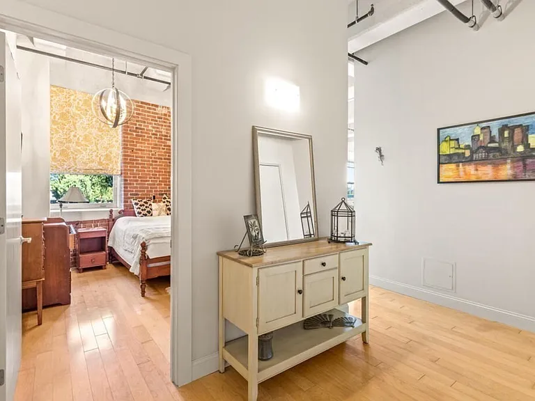 51 Lafayette St #204 — Photo 4