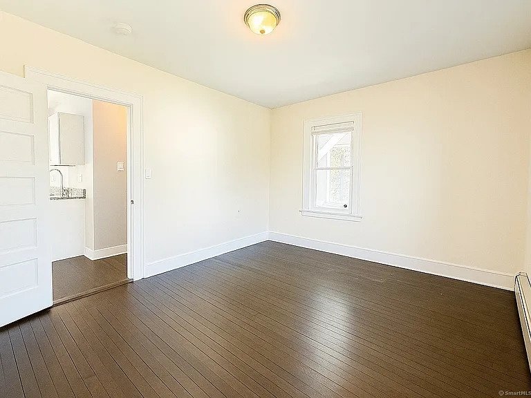 24 Miller St #2 — Photo 5