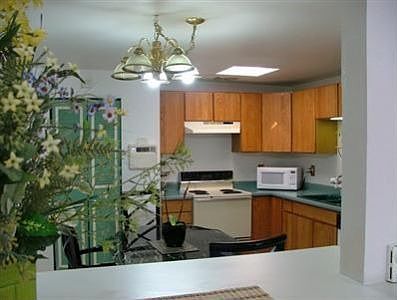 2nd image of 4308 NE Sunset Blvd #M4