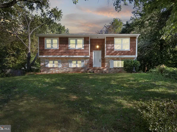 5107 Tara Dr, Fredericksburg, VA 22407