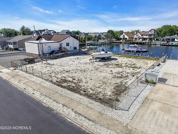 2nd image of 292 Aldo Drive