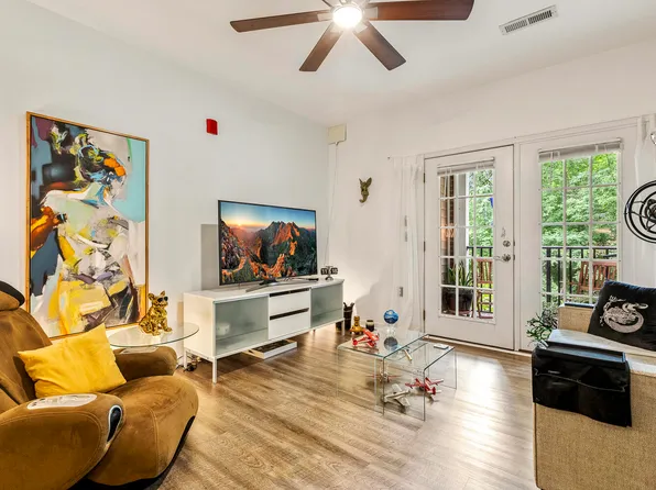 2621 Oldgate Dr APT 205, Raleigh, NC 27604