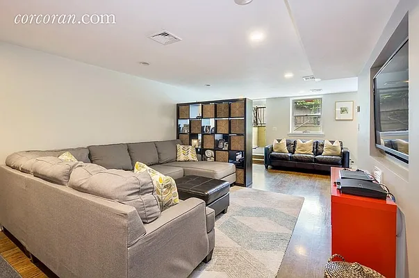 Sold by Corcoran | media 14