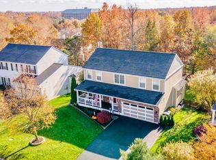 42845 Crowfoot Ct, Ashburn, VA 20147