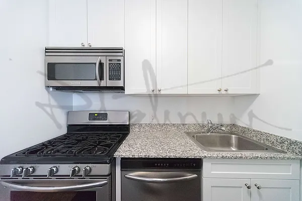 Rented by Platinum Properties | media 3