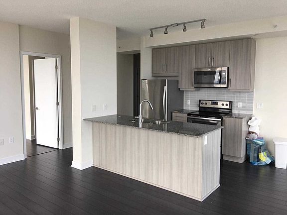 4th image of 3975 Grand Park Dr #4004