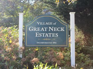 3 Tulip Dr, Great Neck, NY 11021