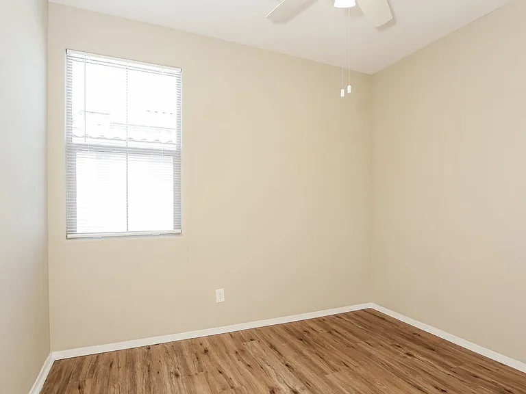 12164 W Superior Ave — Photo 15