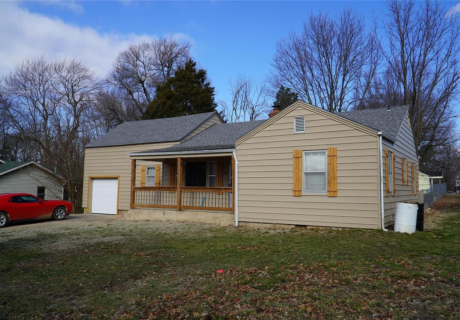 443 E Burford St, Marshfield, MO 65706 | Zillow