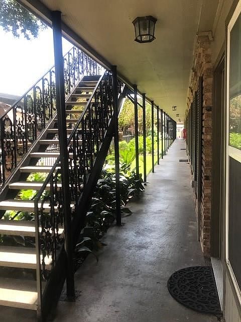 1st image of 3131 Sw Fwy #47