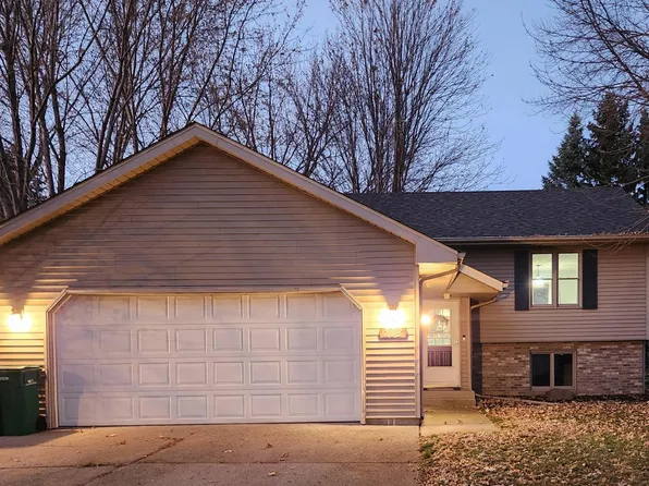 208 Holly Ln, Janesville, MN 56048