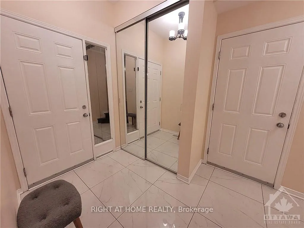 5 bed, $3,600 — Photo 2