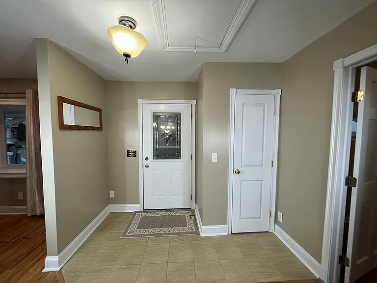 364 Hickory Dr — Photo 7
