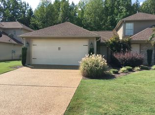 25 Whisper Creek Dr, Jackson, TN 38305