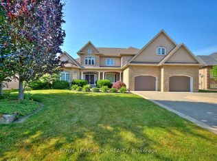 7995 Cathedral Dr, Niagara Falls, ON L2H 2Z2