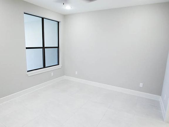 4th image of 1308 Providence Ave #6D7CXA