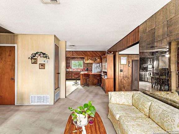 3rd image of 531 GRIGGS AVE