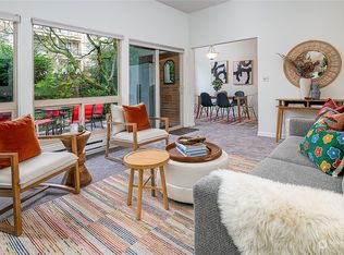 2301 NE 65th St APT 203, Seattle, WA 98115