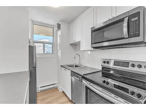 175 Park St Photo 1