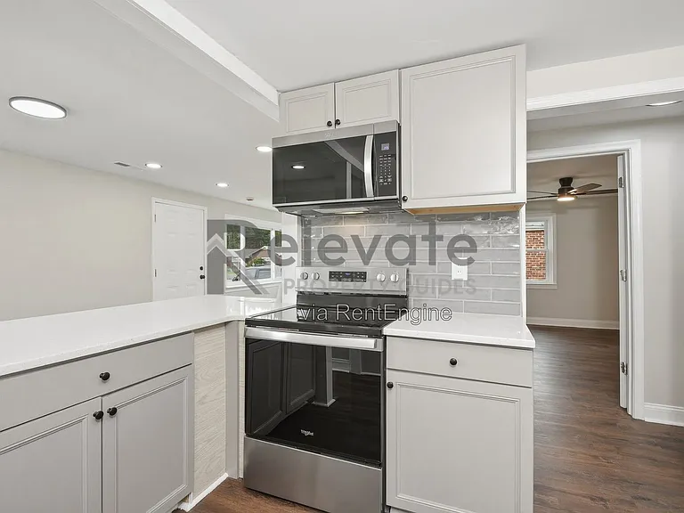 3605 South St — Photo 4