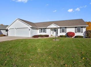 1121 Jordan Rd, De Pere, WI 54115