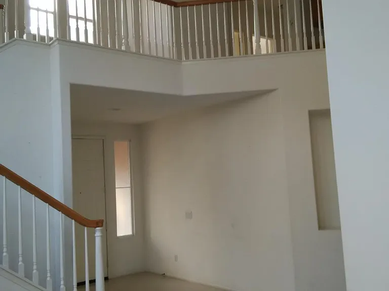 4972 Heritage Dr #4 — Photo 2