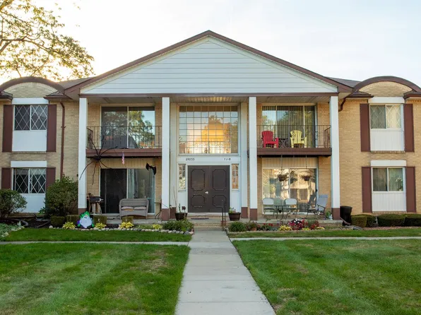 29233 Hayes Rd #65, Warren, MI 48088