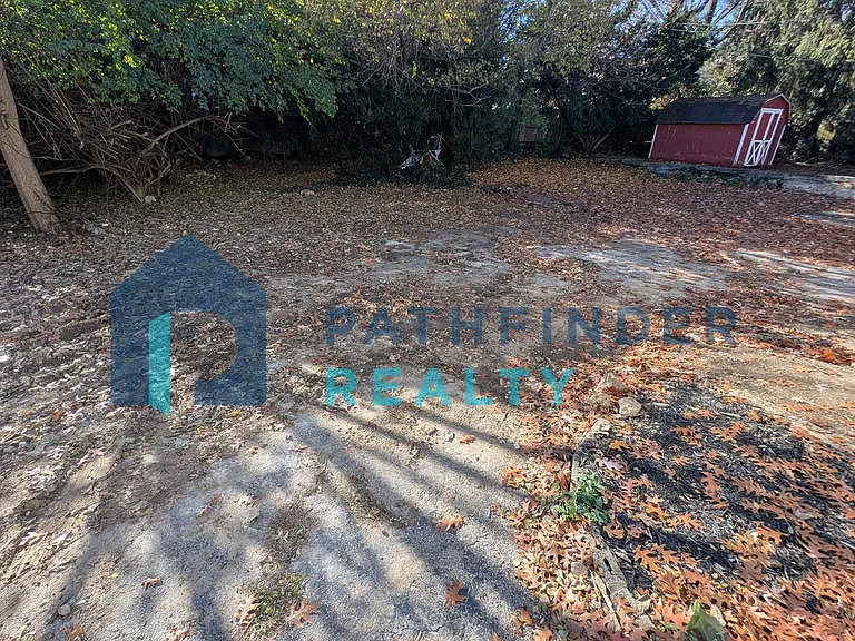 46 W Melford Ave — Photo 2