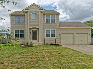 37 Glen Burnie Dr, Sicklerville, NJ 08081