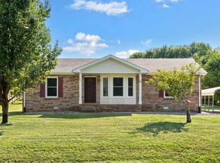 976 Hot Shot Dr, Clarksville, TN 37042