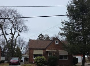 8359 Nowlen St, Mentor, OH 44060