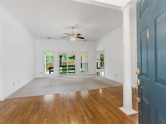 4th image of 5133 Brittany Dr