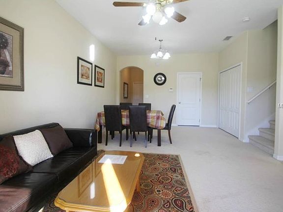 3rd image of 1120 Twin Trees Ln