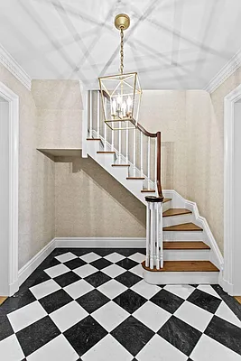 Rented by Sotheby's International Realty | media 7