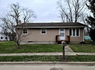 108 S Vine St, Heyworth, IL 61745